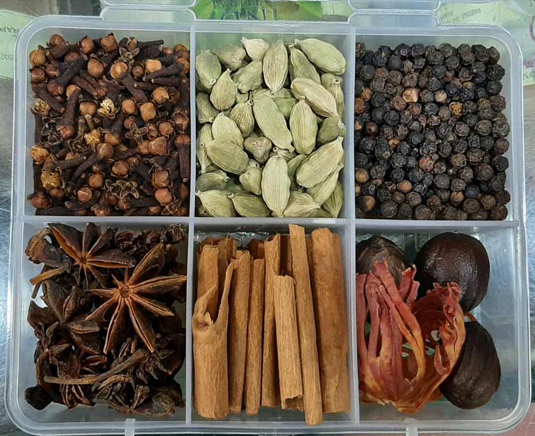 Spices Gift Box